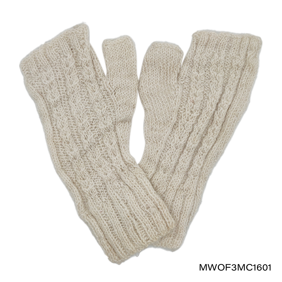 Mittens fingerless W Three Mini Cables